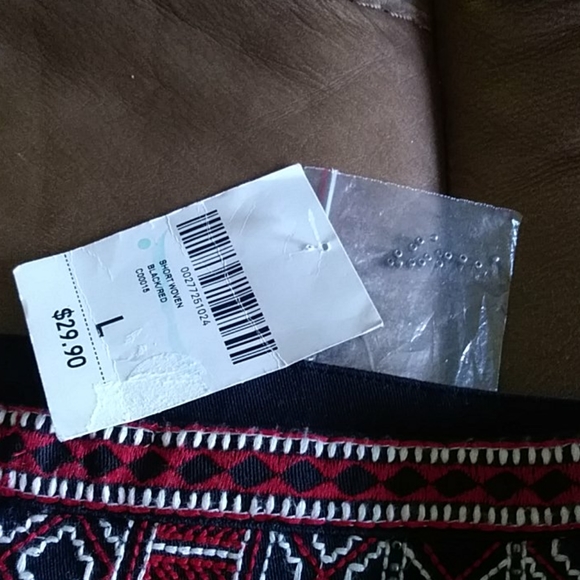 NWT Forever 21 geometric girl woven beaded shorts - Picture 6 of 9